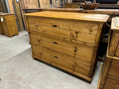 Antique Pine Chest of Drawers