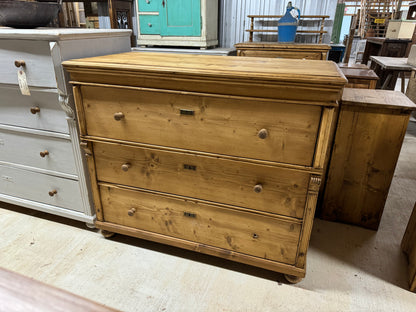 Antique Pine Chest of Drawers