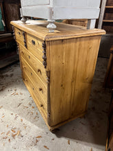 Load image into Gallery viewer, Pine Chest of Drawers