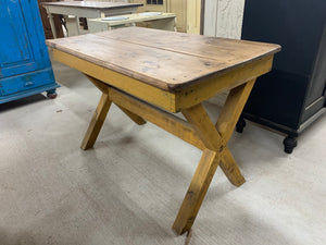 Pine X-stretcher Small Table