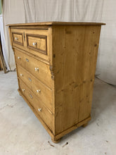 Load image into Gallery viewer, Pine Chest of Drawers