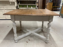 Load image into Gallery viewer, Antique Pine Table