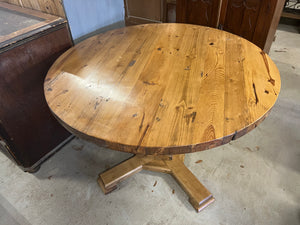 Round Table