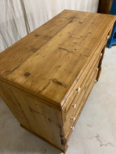 Load image into Gallery viewer, Pine Chest of Drawers