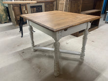 Load image into Gallery viewer, Antique Pine Table