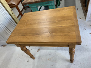 Pine Flip-Top Table