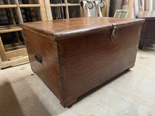 Load image into Gallery viewer, Teak Trunk