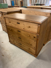 Load image into Gallery viewer, Pine Chest of Drawers