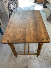 Load image into Gallery viewer, Pine Desk/ Table