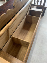 Load image into Gallery viewer, Pine Storage Bench