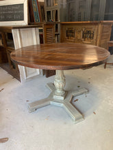 Load image into Gallery viewer, 4’ Round Table
