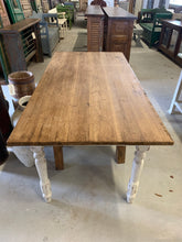 Load image into Gallery viewer, Pine Farmhouse Table