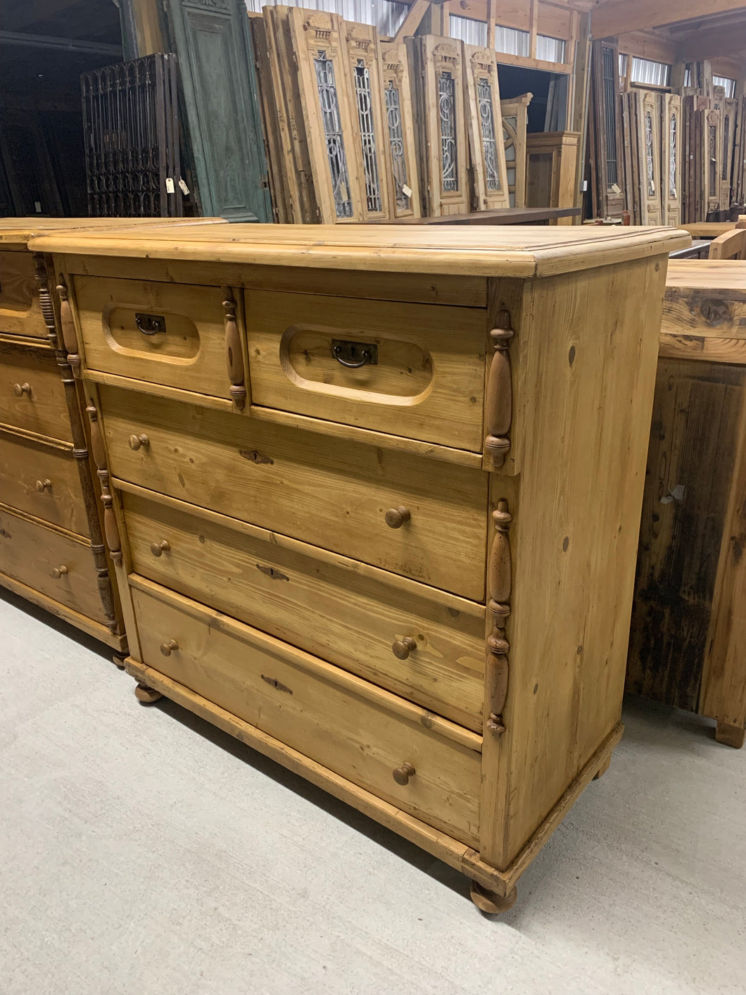 Pine chest of Drawers