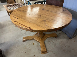 Round Table