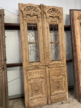 Load image into Gallery viewer, Pair of French Hand Carved Doors