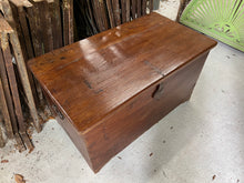 Load image into Gallery viewer, Teak Trunk